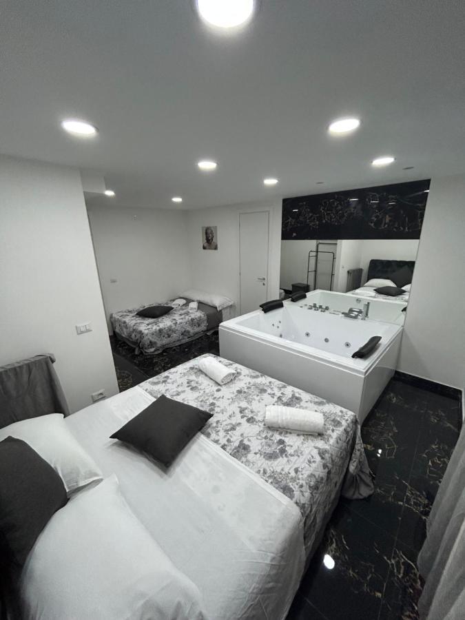Giovanni Luxury Suites Neapol Exteriér fotografie